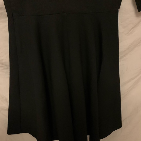 ✨⚡️💥 Lulus Scallop Neck Short Sleeve Fit & Flare Dress - Picture 4 of 5